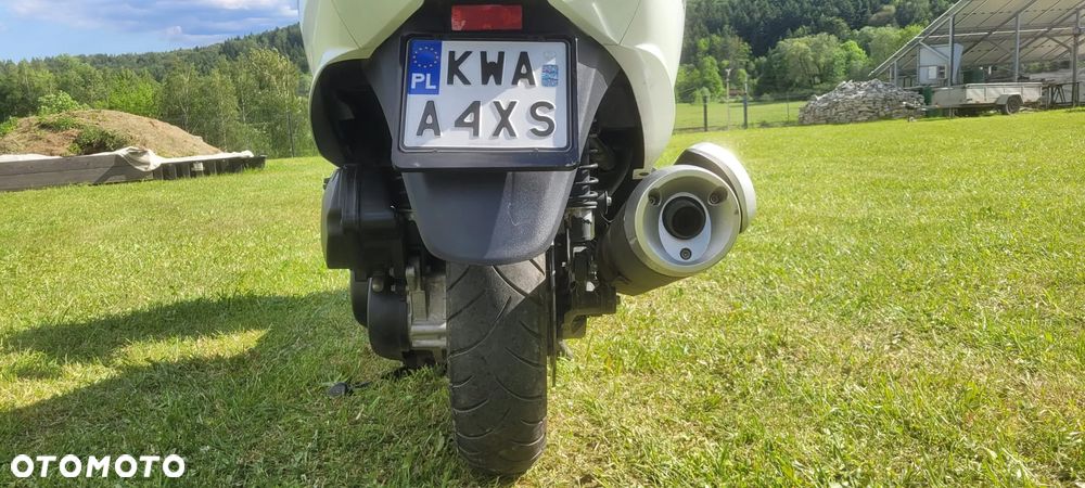 Suzuki Burgman - 3