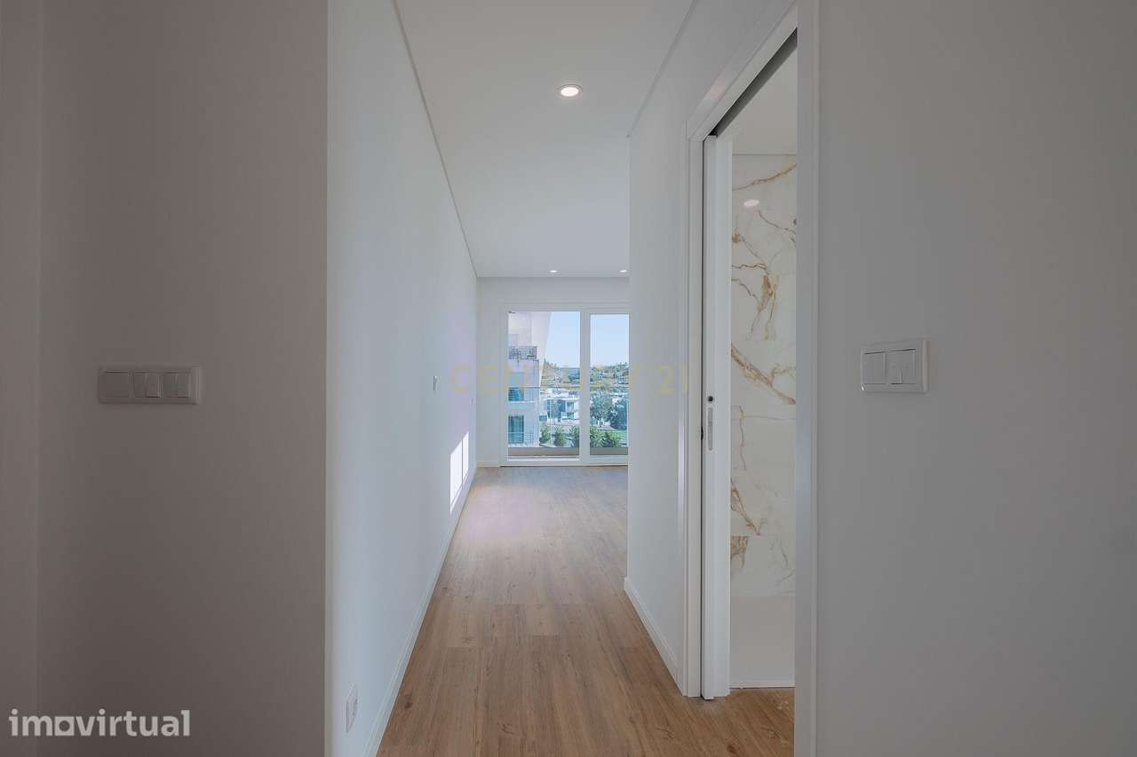 T3 com 3 Suítes, Box 50m² e 3 Frentes | Prédio Novo em Mafra - Grande imagem: 3/10