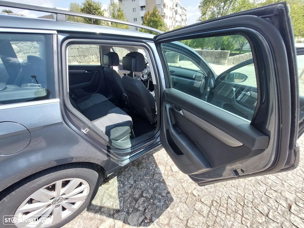VW Passat 1.6 TDI BlueMotion - 19