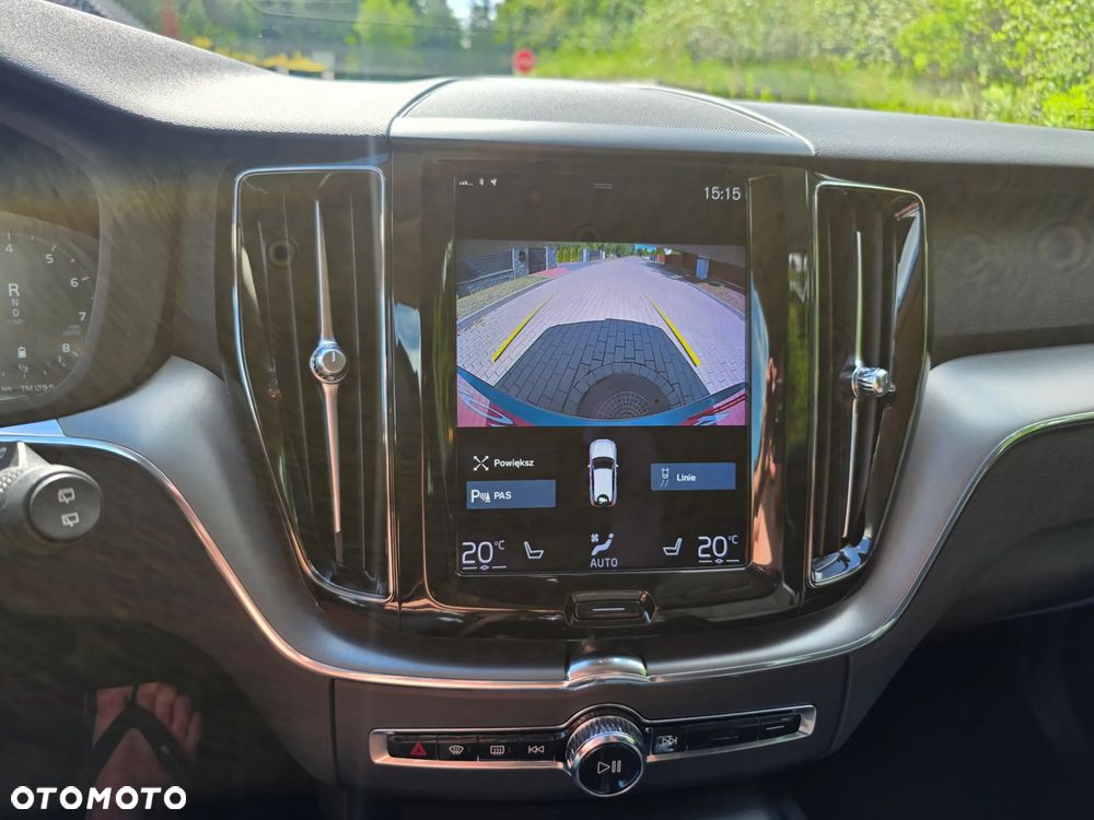 Volvo XC 60 B4 B Momentum Pro - 28
