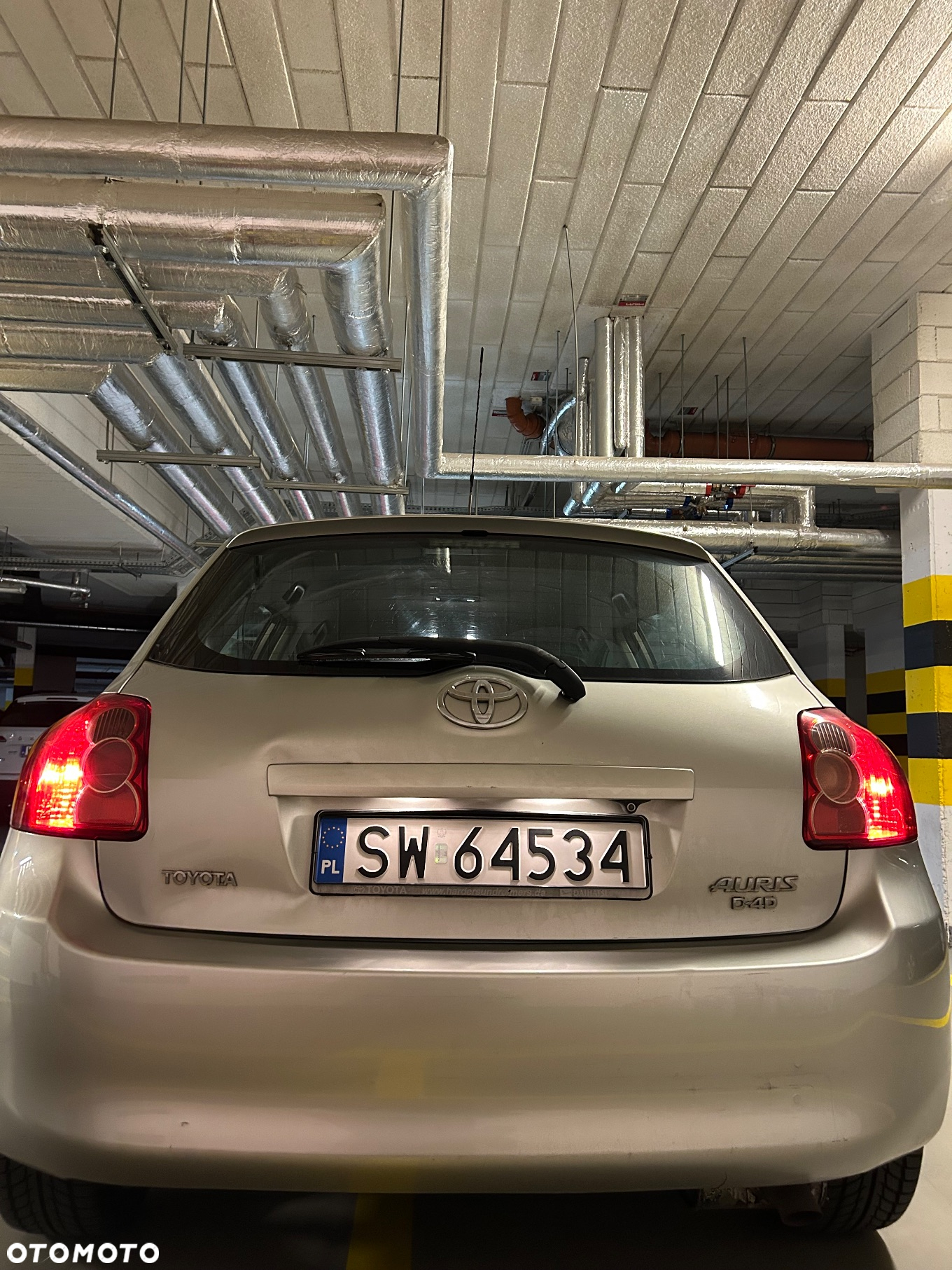 Toyota Auris 2.2 D-4D X + NAVI - 12