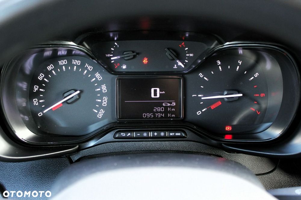Toyota Proace City - 17