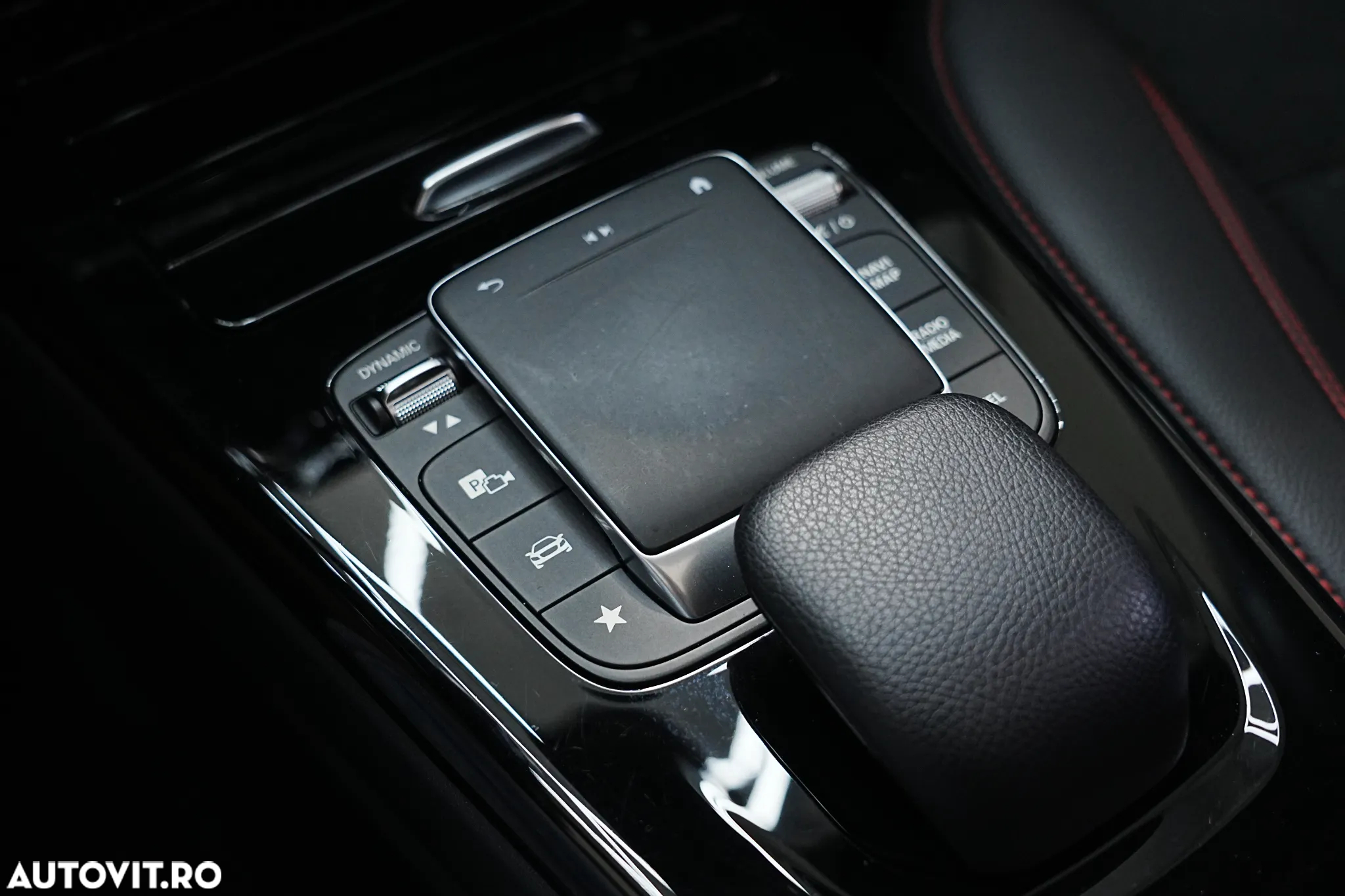 Mercedes-Benz CLA 180 7G-DCT Edition AMG Line - 25