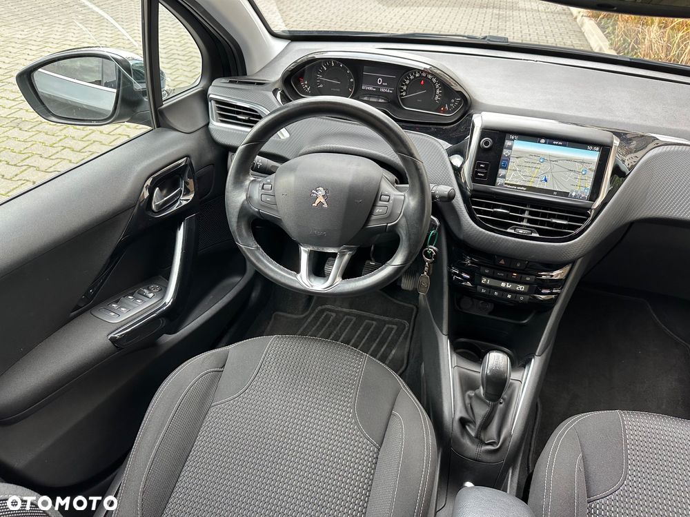 Peugeot 208 1.2 PureTech Allure S&S - 8