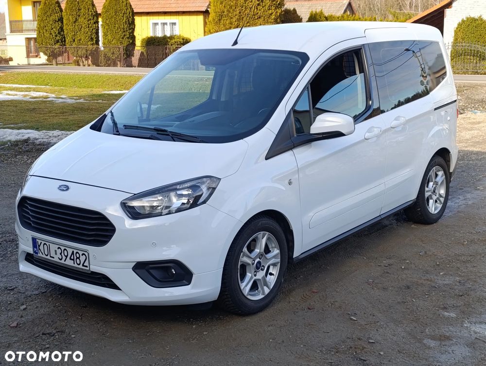 Ford Transit Courier Ambiente - 1