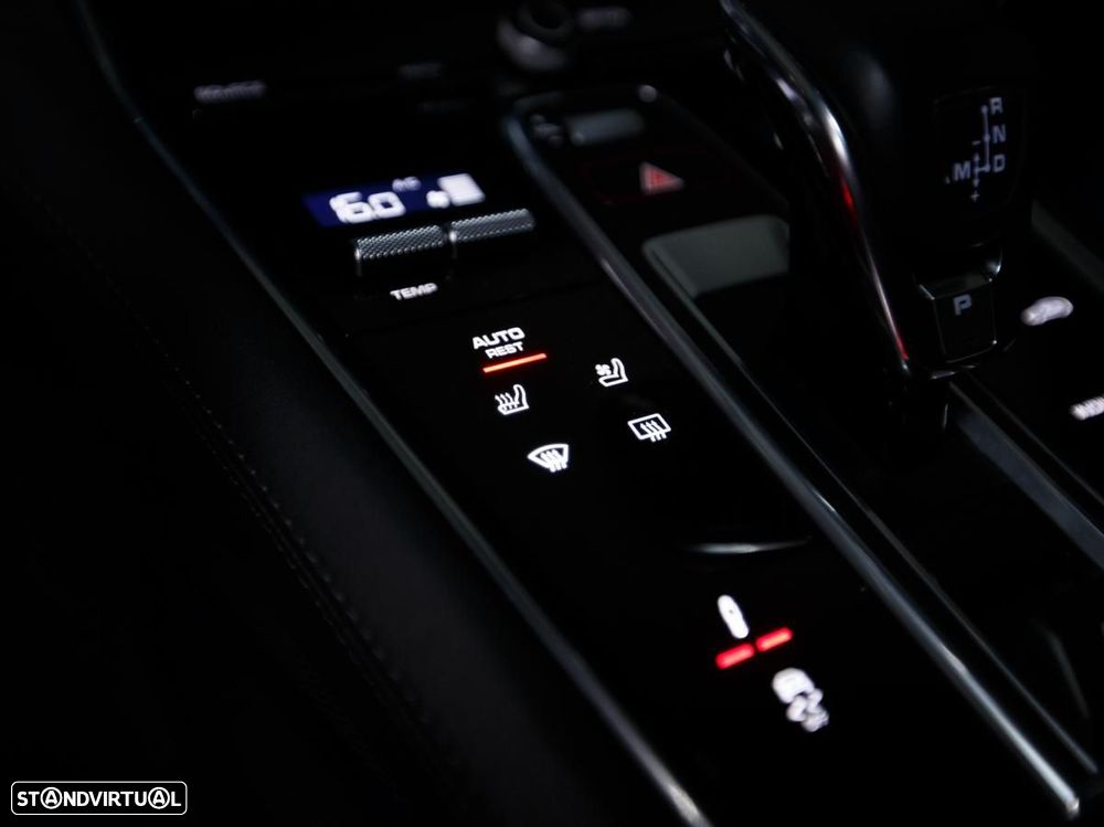 Porsche Panamera Sport Turismo 4S E-Hybrid - 40