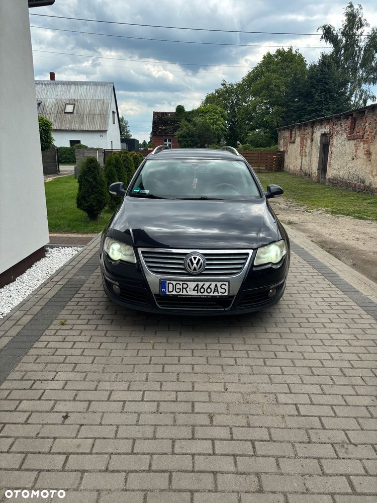 Volkswagen Passat - 12