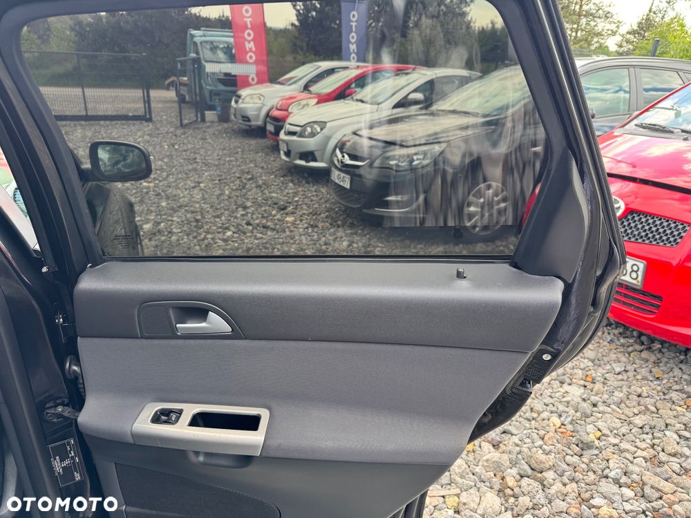 Volvo V50 2.0D Momentum - 19