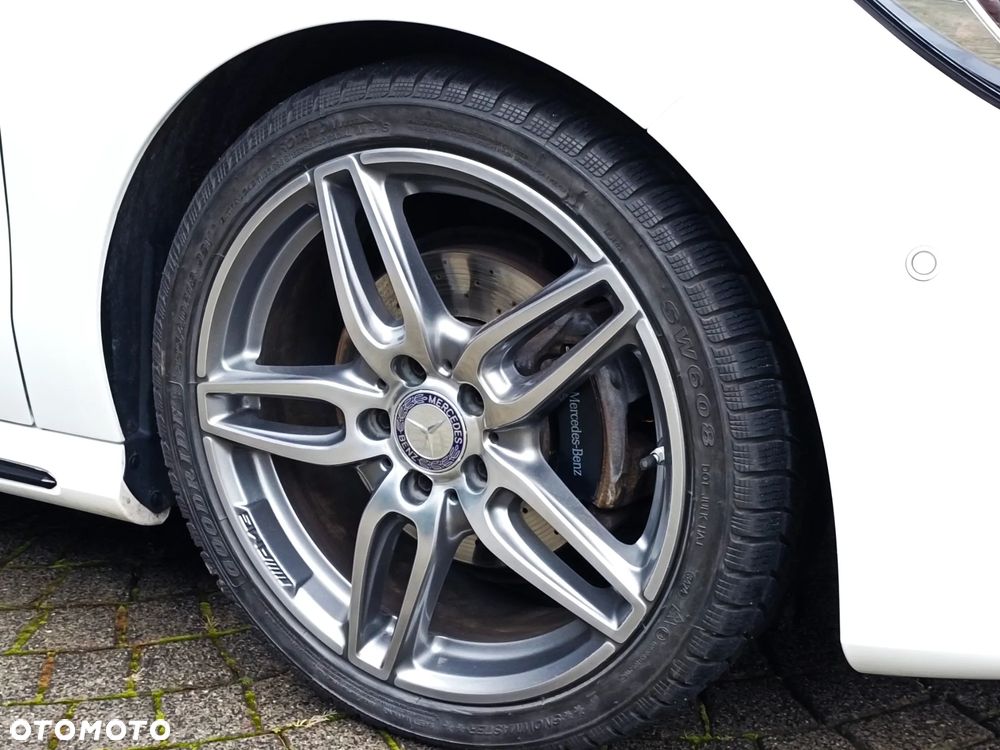 Mercedes-Benz CLA 200 AMG Line - 6