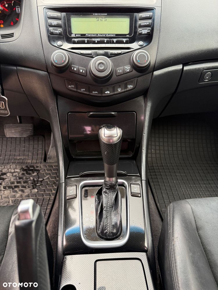Honda Accord 2.0 Executive - 13
