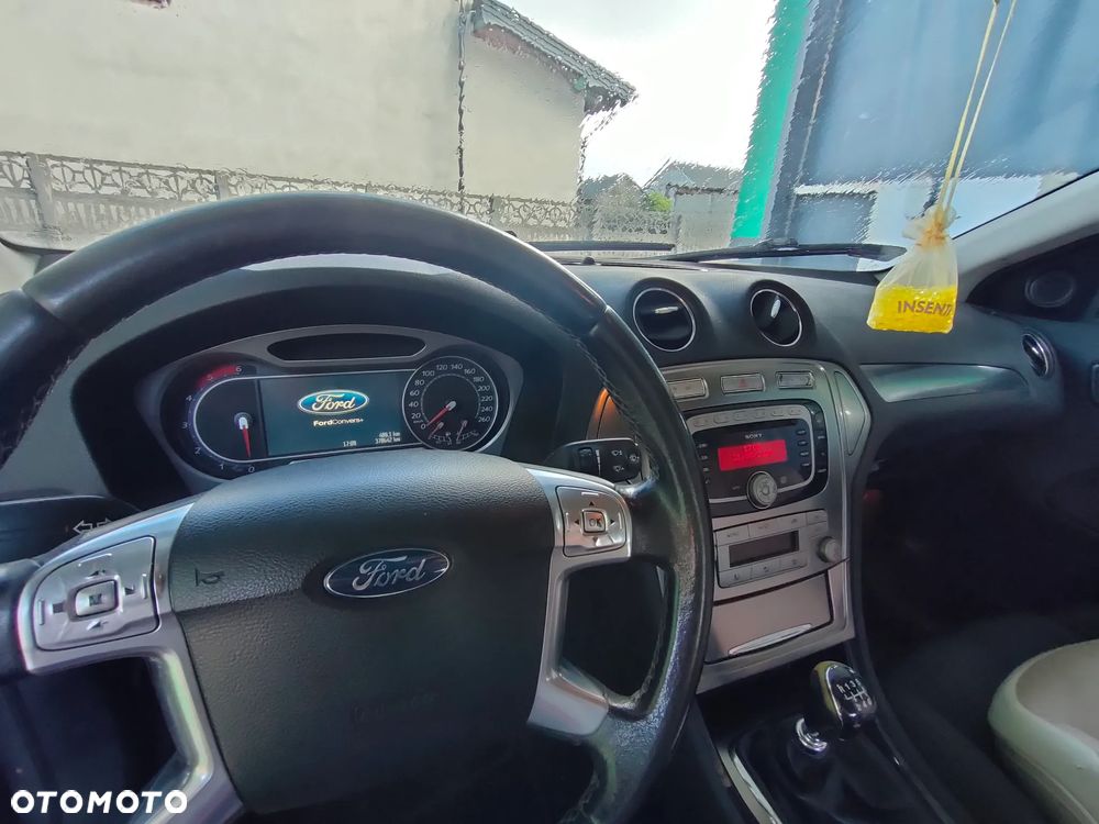 Ford Mondeo - 4