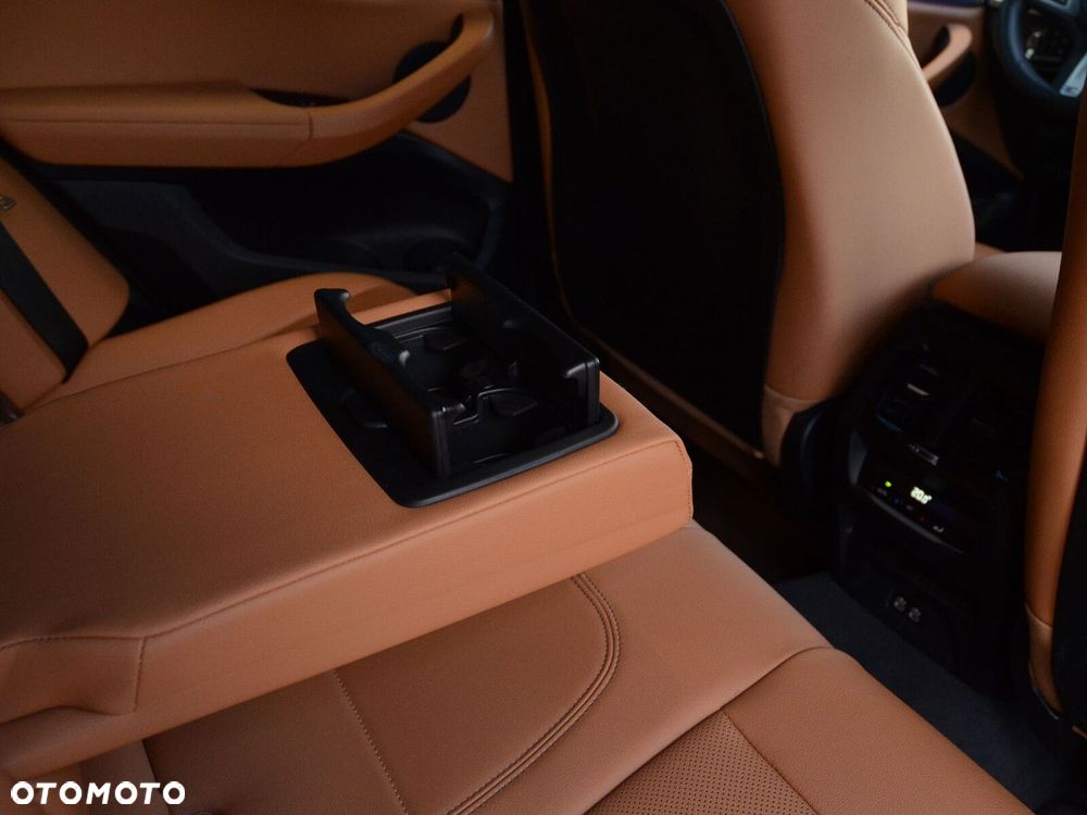 BMW X4 - 31
