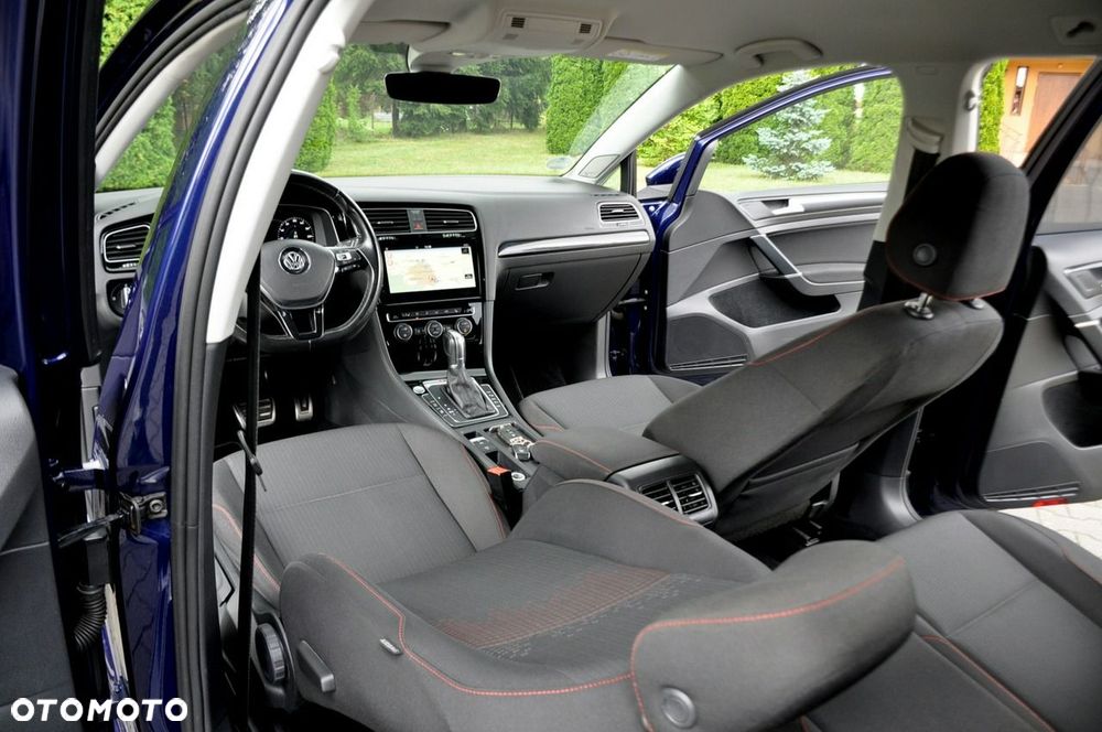 Volkswagen Golf Variant - 27