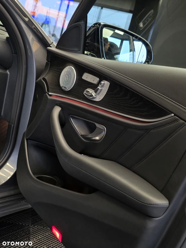 Mercedes-Benz Klasa E AMG 53 4-Matic+ - 16