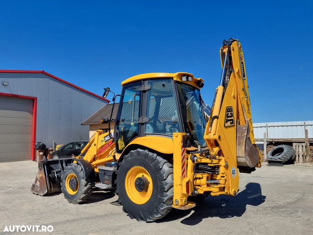 JCB 3CX - 11