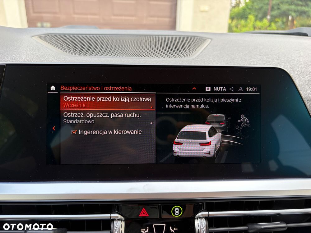 BMW Seria 3 318i Sport Line - 27