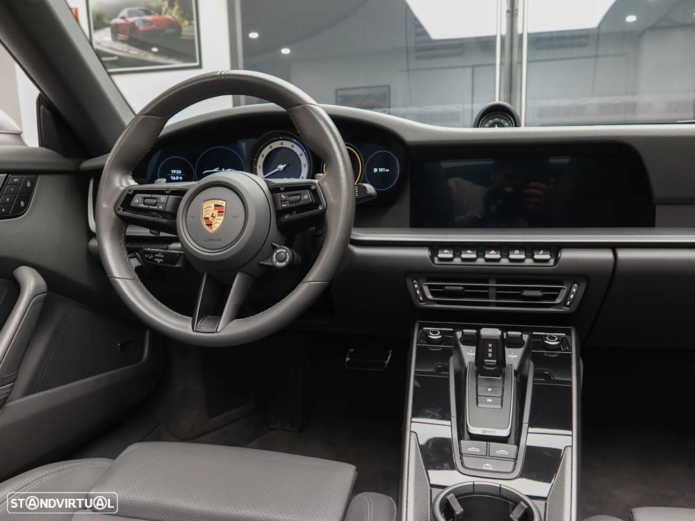 Porsche 911 (992) Carrera PDK - 34