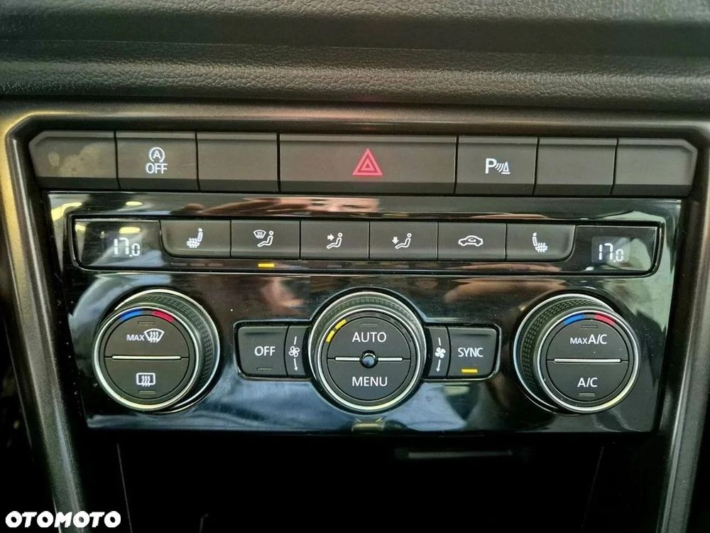 Volkswagen T-Roc 1.5 TSI ACT Advance DSG - 17