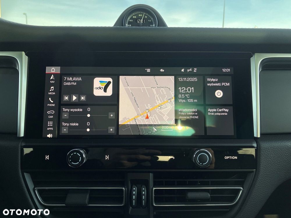 Porsche Macan T - 34