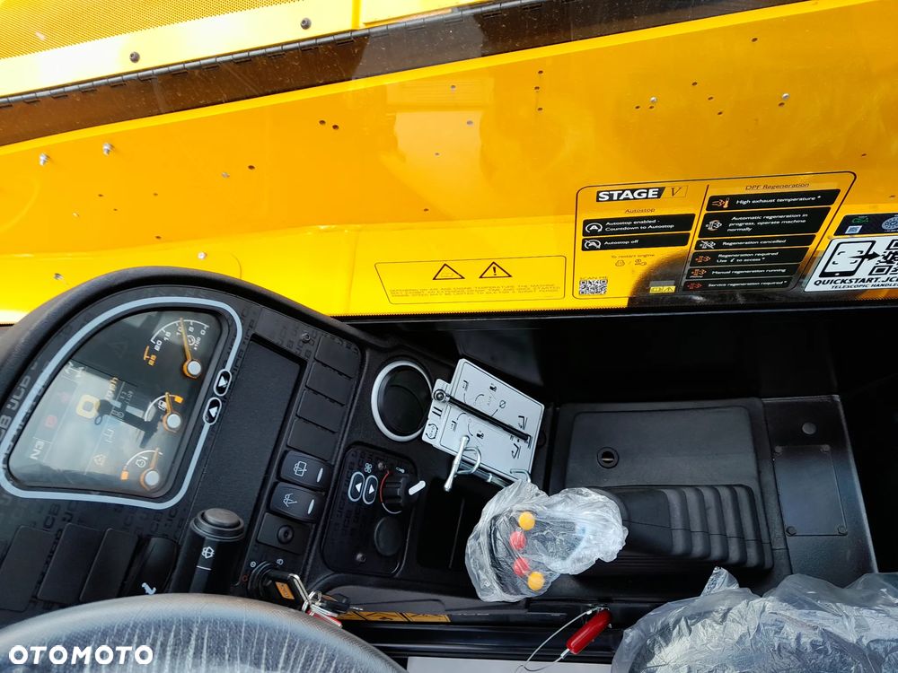 JCB 531-70 JOYSTICK - 21