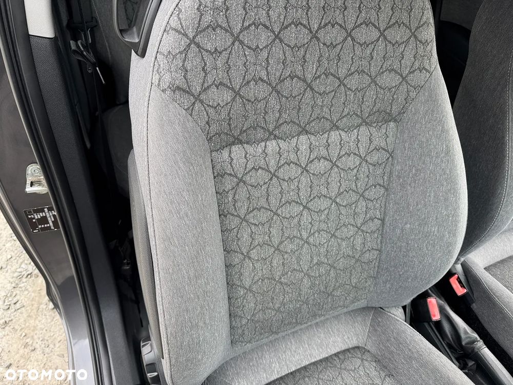 Opel Corsa 1.4 16V Sport - 32