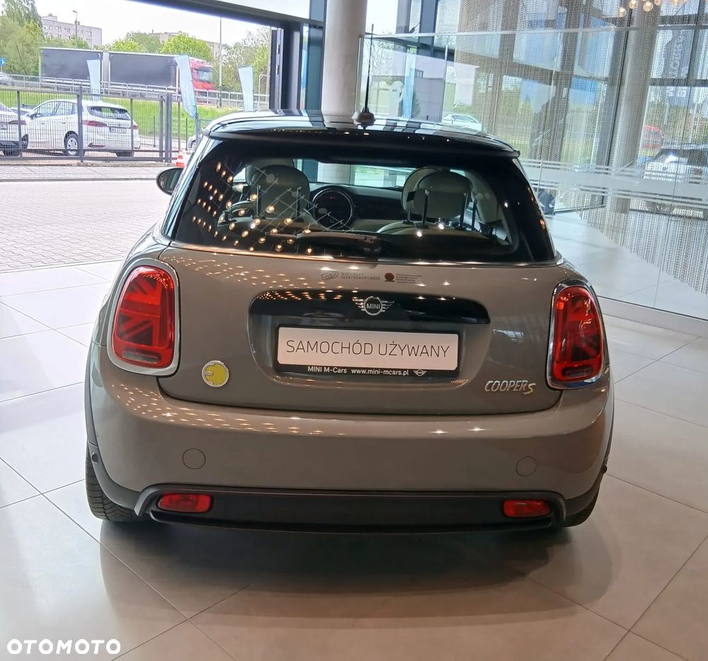 MINI Cooper SE Electric Trim - 10