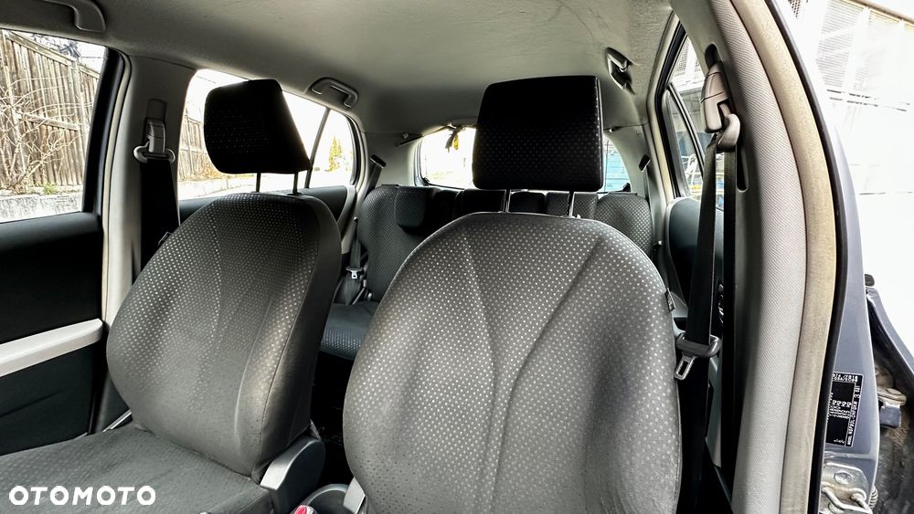 Toyota Yaris 1.33 VVT-i Executive - 16