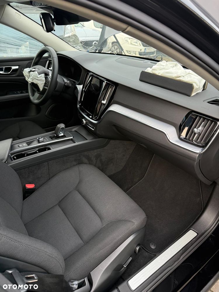 Volvo V60 D3 Momentum - 16