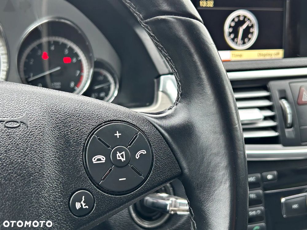 Mercedes-Benz Klasa E - 25