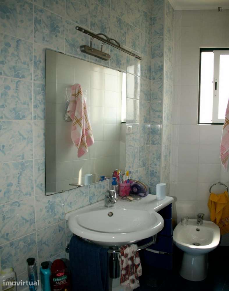 Quarto - localizado em Montes Claros Coimbra - Grande imagem: 4/21