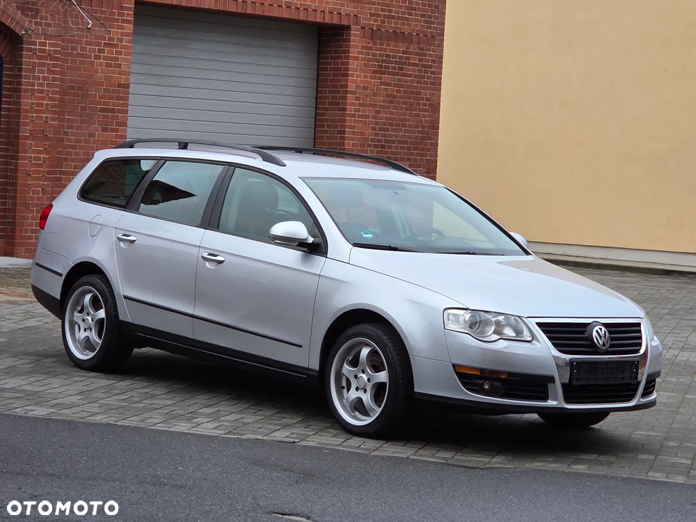 Volkswagen Passat 2.0 TDI DPF DSG Trendline - 10