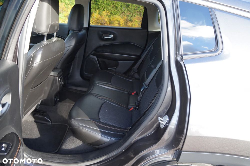 Jeep Compass 1.4 TMair Limited 4WD S&S - 9