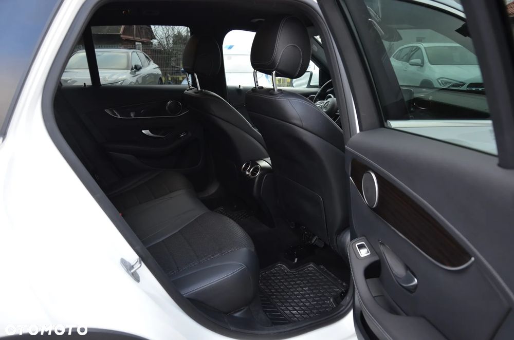 Mercedes-Benz GLC 300 de 4Matic 9G-TRONIC Exclusive - 15