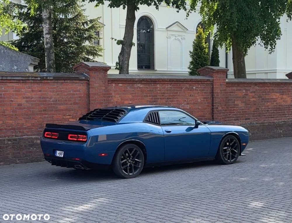 Dodge Challenger 5.7 R/T - 9