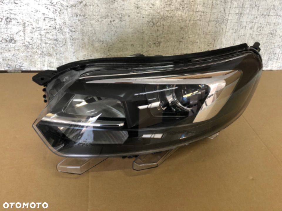 Lewa lampa Xenon Opel Vivaro C ,Opel Zafira D - 1