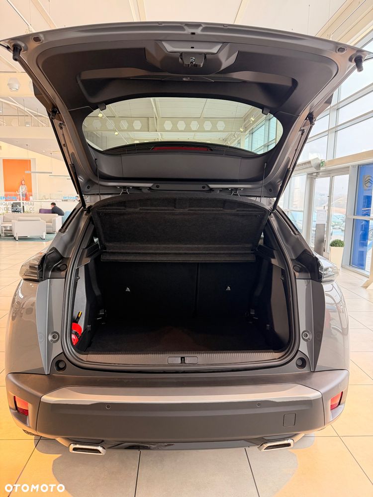 Peugeot 2008 1.2 PureTech Allure S&S EAT8 - 27