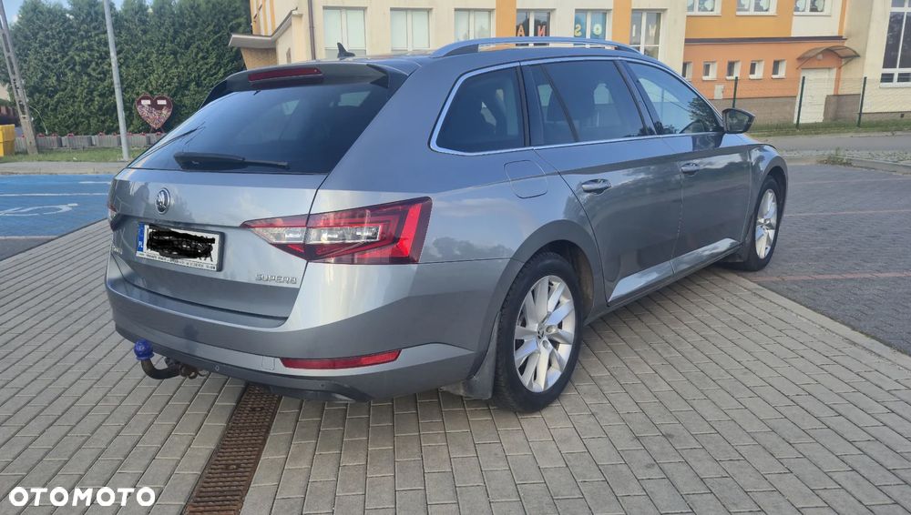 Skoda Superb 2.0 TDI Ambition - 5