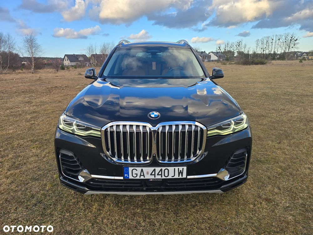 BMW X7 M50i - 12