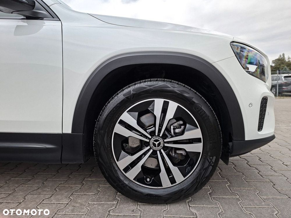 Mercedes-Benz GLB 200 d 4-Matic 8G-DCT - 11