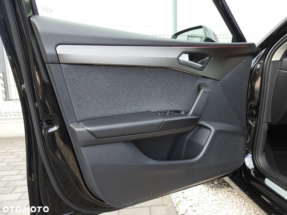 Seat Leon 1.5 eTSI Xcellence DSG - 5