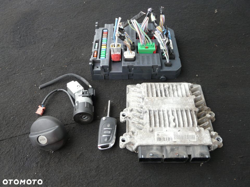 Zestaw startowy komputer 5ws40660a-t Citroen C8 Peugeot 807 2.0 HDI - 1