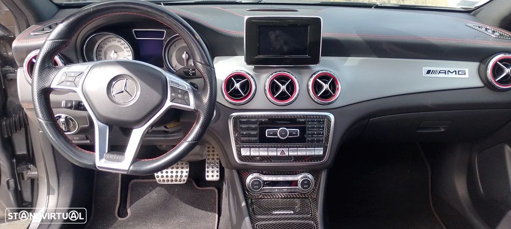 Mercedes-Benz GLA 220 CDi AMG Line 4-Matic - 8