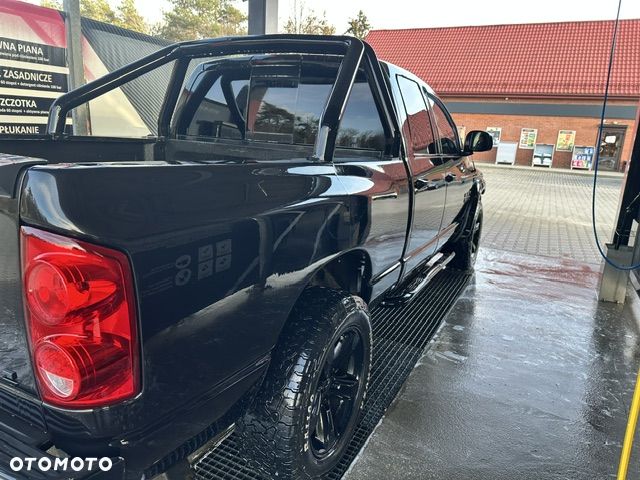 Dodge RAM - 6