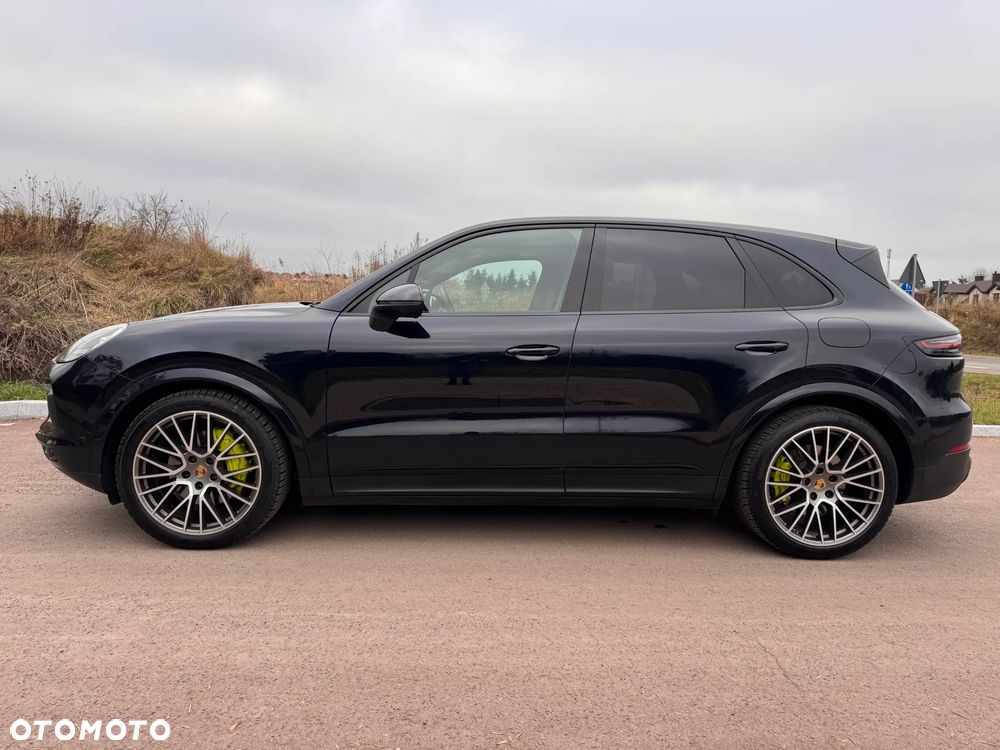 Porsche Cayenne E-Hybrid Platinum Edition - 3