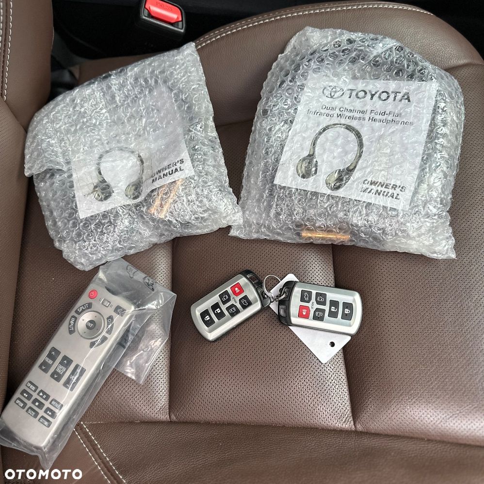 Toyota Sienna 3.5 V6 - 27