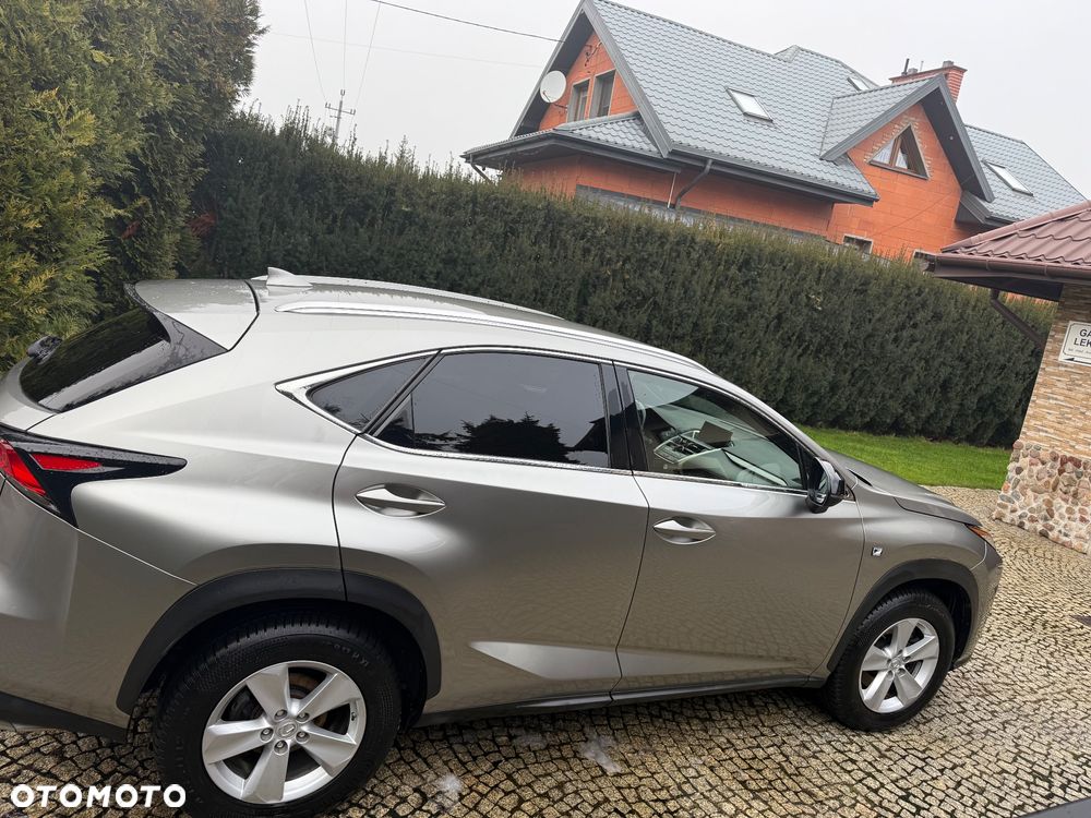 Lexus NX 200t F Sport AWD - 4