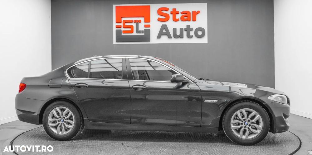 BMW Seria 5 520d xDrive - 12