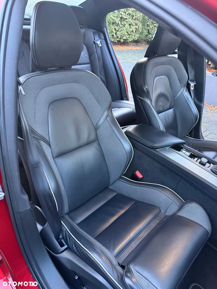 Volvo S60 T6 AWD Geartronic RDesign - 23