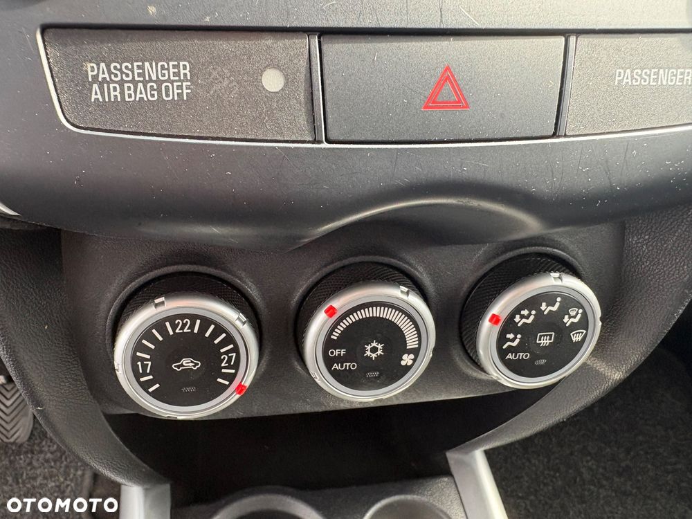 Mitsubishi ASX 1.6 2WD Intense - 19