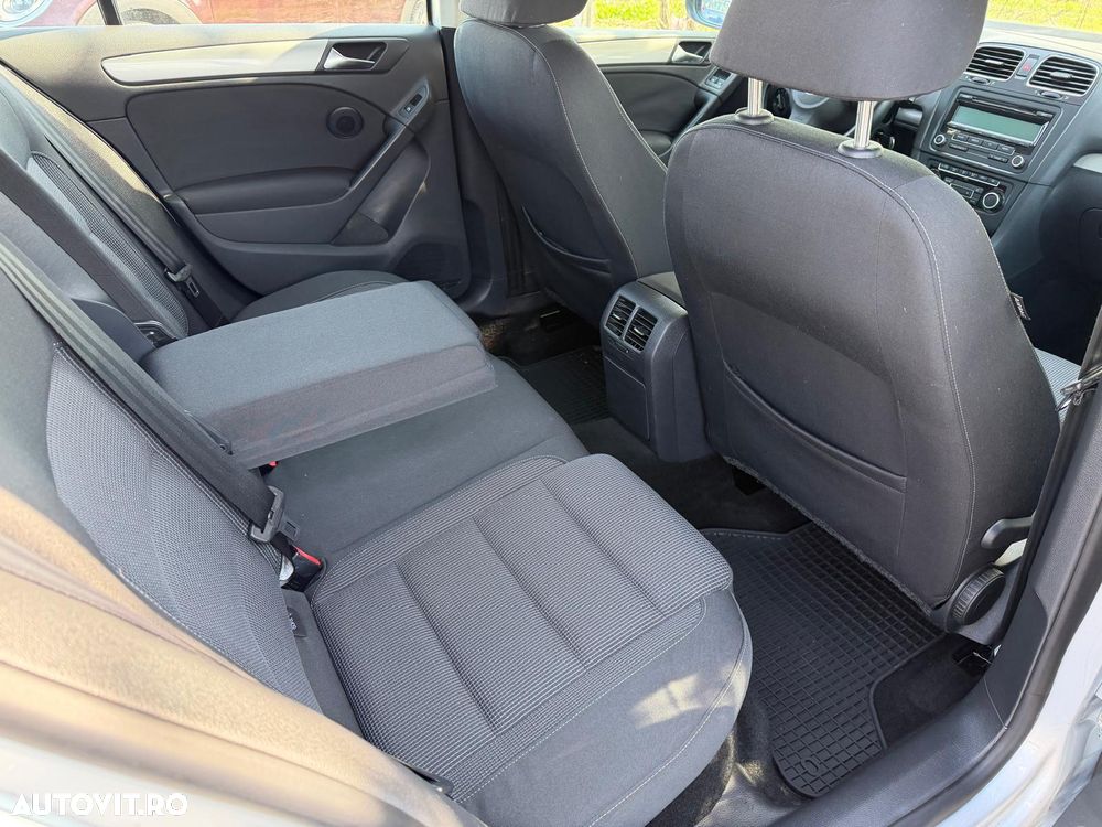 Volkswagen Golf 2.0 TDI DPF Edition - 12